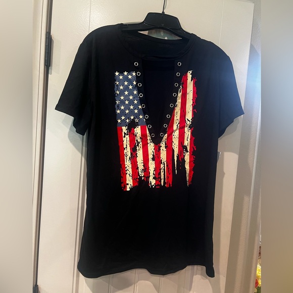 Tops - Black T-Shirt with American Flag Design